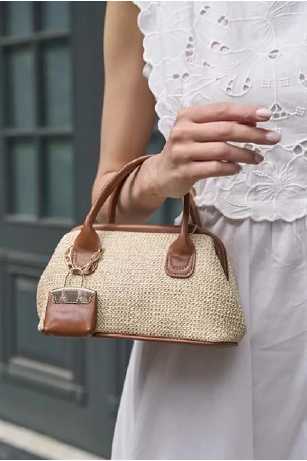 Mini sac à main texturé en osier beige