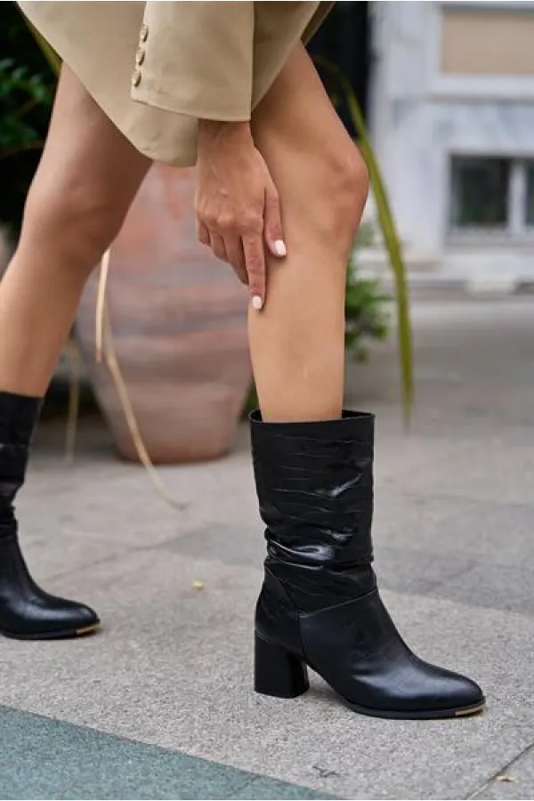 Bottes à talons hauts pour femme avec détails froncés, crocodile noir
