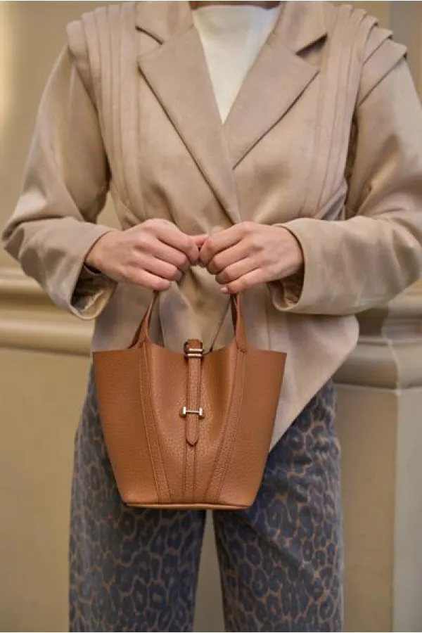 Sac panier avec cadenas, couleur fauve