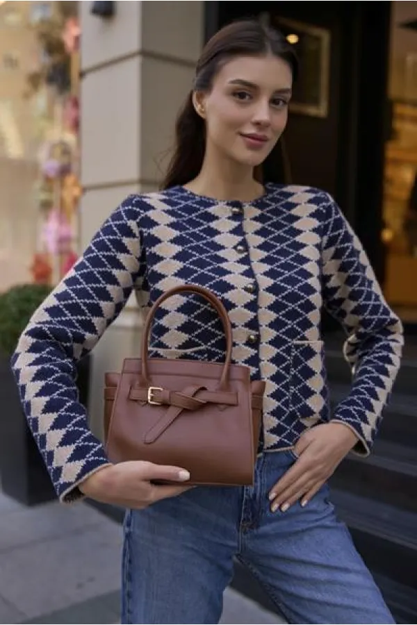 Mini sac à main et à bandoulière avec ceinture détaillée, couleur beige