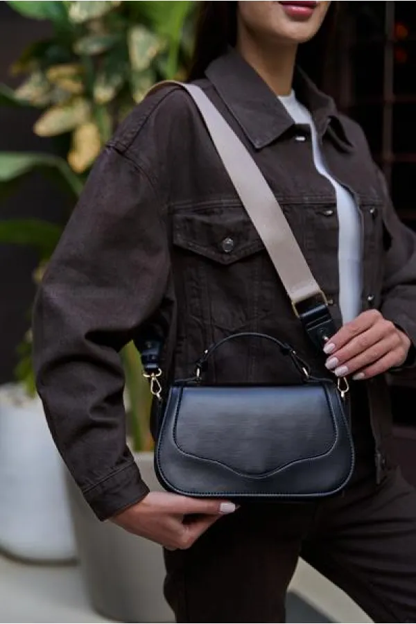 Flap Crossbody Hand and Shoulder Bag Black