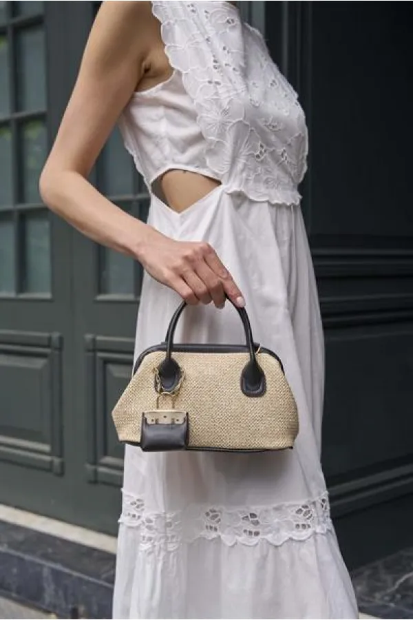 Mini sac à main texturé en osier noir