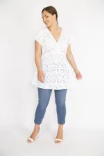 Kadın Beyaz Büyük Beden Delikiş Kumaş Anvelop Yakalı Bluz