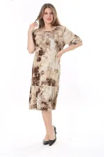 Kadın Büyük Beden Kahve Batik Desenli Kısa Kollu Etek Ucu Katlı Elbise 65N37764