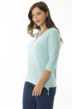 Kadın Büyük Beden Yeşil Ön Patı Fermuarlı Etek Ucu Bağcıklı Gofreli Kumaş Bluz 65N36967