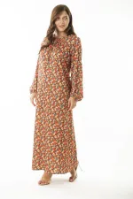 Kadın Büyük Beden Renkli Yakası Büzgü Ve Kol Ağzı Lastik Detaylı Uzun Elbise 65N36905