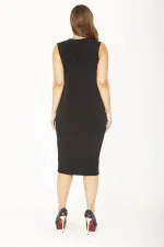 Kadın Büyük Beden Siyah V Yakalı Önü Küçük Metal Düğmeli Elbise 65N36850