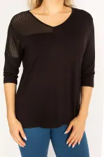 Kadın Siyah Lazer Kesim Detaylı Kapri Kollu Viskon Bluz 65N34631