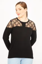 Kadın Siyah Büyük Beden Dantel Garnili Bluz