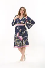 Kadın Büyük Beden Lacivert Anvelop Yakalı Bel Büzgülü Uzun Elbise 65N37550