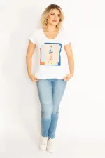 Kadın Beyaz Pamuklu Kumaş Ön Baskılı V Yakalı Bluz 65N34719