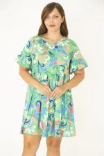 Kadın Büyük Beden Yeşil Bisiklet Yakalı Belden Büzgü Ve Kolları Volan Detaylı Tunik Elbise 65N36881