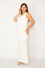 Kadın Kemik Üst Kısmı Ve Arka Yırtmacı Dantel Detaylı Krep Kumaş Uzun Abiye Elbise 65N34153