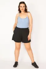 Kadın Siyah Beli Lastikli Yan Cepli Şort 65N33177