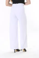 Kadın Büyük Beden Beyaz Kemer Aksesuarlı Geniş Paçalı Cepsiz Pantolon 65N37818