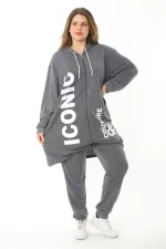 Kadın Büyük Beden Gri Baskı Ve Fermuar Detaylı Kapşonlu Sweatshirt Pantolon Takım 65N37128