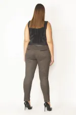 Kadın Haki Ekose Desenli Kemer Aksesuarlı Pantolon 65N28637