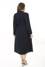 Kadın Lacivert Ön Düğmeli Roba Büzgülü Uzun Kuşaklı Elbise 65N37882