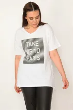 KADIN BEYAZ ÖN TAŞ VE ÇİZGİ BASKI DETAYLI YAN FERMUAR YIRTMAÇLI BLUZ