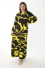 Kadın Büyük Beden Renkli Dokuma Viskon Kumaş Ön Boy Düğmeli Etek Ucu Katlı Elbise 65N37088