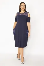 Kadın Lacivert Cep Ve Ön Arka Robası Dantel Omuz Dekolteli Elbise 65N29528