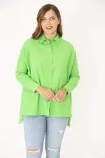 Kadın Büyük Beden Yeşil Ön Düğmeli Yan Yırtmaçlı Gömlek 65N37036