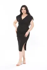 Kadın Büyük Beden Siyah Anvelop Yakalı Yanları Büzgü Detaylı Elbise 65N37932