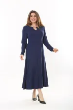 Kadın Büyük Beden Lacivert Öpücük Yakalı Uzun Kollu Elbise 65N37558