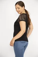 Kadın Beyaz Büyük Beden Pamuklu Kumaş Ön Pat Fermuarlı Kolları Dantel Bluz