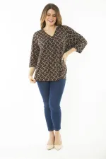Kadın Büyük Beden Kahve Yaka Pileli Kapri Kollu Bluz 65N37147