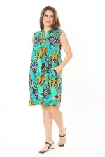 Kadın Büyük Beden Yeşil V Yakalı Desenli Kolsuz Elbise 65N37886