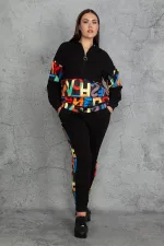 KAPŞONLU FERMUAR VE BASKI DETAYLI KUŞGÖZLÜ SWEATSHİRT PANTOLON TAKIM