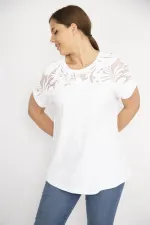 Kadın Beyaz Büyük Beden Pamuk Kumaş Robası Tül Aplike Uzun Bluz