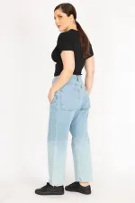 Kadın Mavi Büyük Beden Yıkama Efektli Ön Düğmeli 5 Cepli Kot Pantolon