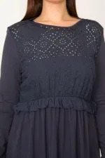 Kadın Büyük Beden Lacivert Delik İş Nakış Detaylı Elbise 65N37670