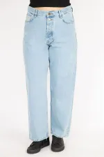 Kadın Mavi Büyük Beden Yıkama Efektli Yüksek Bel Ön Düğmeli Kot Pantolon