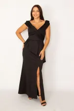 Kadın Siyah Anvelop Yaka Bel Kısmı Volanlı Ön Yırtmaçlı Uzun Abiye Elbise 65N34155