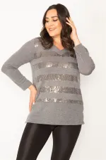 Kadın Gri Pul Payet Detaylı V Yaka Bluz 65N30407