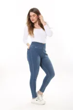 Kadın Büyük Beden Lacivert Kemer Detaylı Beli Yan Fermuarlı Arka Cepli Kot Pantolon 65N37645