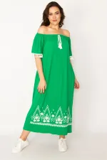 Kadın Kırmızı Karmen Yaka Nakış Ve Püskül Detaylı Uzun Elbise 65N33437