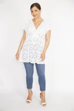 Kadın Beyaz Büyük Beden Delikiş Kumaş Anvelop Yakalı Bluz