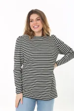 Kadın Büyük Beden Siyah Omuz Büzgülü Bisiklet Yakalı Çizgili Bluz 65N37524