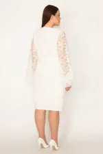 ROBE DE SOIRÉE DOUBLÉE POUR FEMME AVEC CHEMISE À BRAQUAGE ET MANCHES À DÉTAILS EN DENTELLE