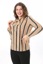 Kadın Büyük Beden Sarı Yakası Fular Bağlamalı Çizgili Bluz 65N38018