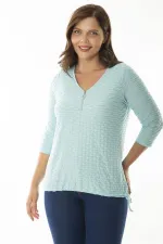 Kadın Büyük Beden Yeşil Ön Patı Fermuarlı Etek Ucu Bağcıklı Gofreli Kumaş Bluz 65N36967