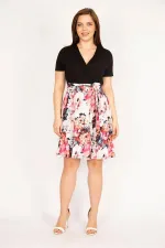 KADIN SİYAH ANVELOP YAKALI BELİ KUŞAKLI ELBİSE