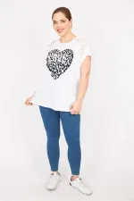 Kadın Beyaz Büyük Beden Kolları Lazer Kesim Taş Ve Baskı Detaylı Bluz