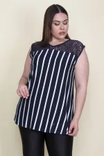 Kadın Lacivert Roba Dantelli Çizgili Bluz 65N25567