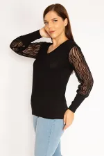 Kadın Siyah Flok Detaylı Bluz 65N35329