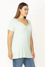 Kadın Yeşil Patı Düğmeli V Yakalı Kelebek Baskılı Bluz 65N28040